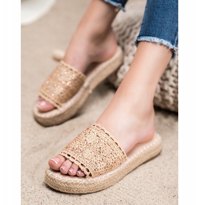 Small Swan Papuče s kristalima bež višebojan zlatni 1