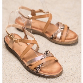 Small Swan Modne smeđe sandale smeđa zlatni 1