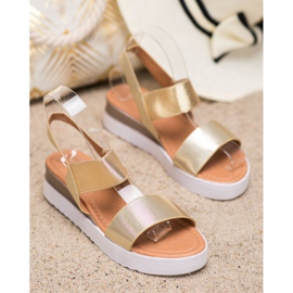 SHELOVET Zlatne sandale na platformi zlatna 2