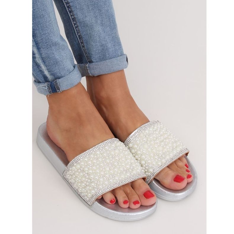 Srebrne papuče s biserima BG63 Silver siva 1