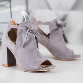 Vezane čizme VINCEZA s otvorenim prstom siva 2