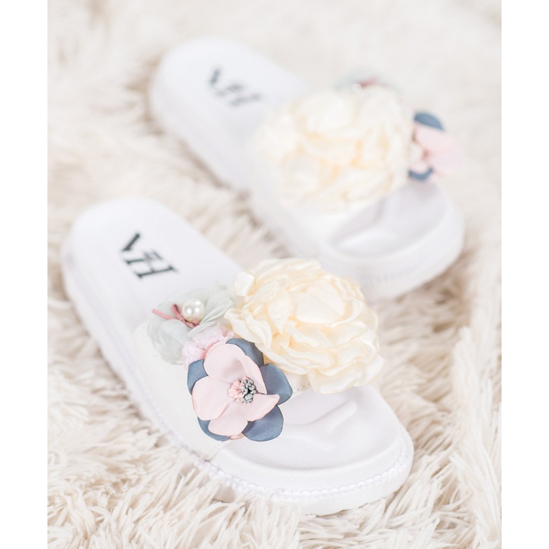 SHELOVET Papuče od antilopa s cvijećem bijela 2