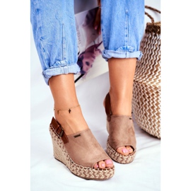 Ženske sandale na klin Big Star Bež FF274982 1