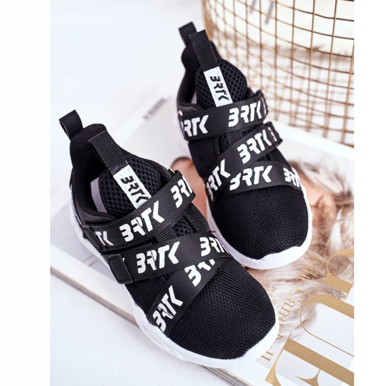 Bartek S.A. Dječje sportske cipele Bartek Black T-75213 / W35 crno 2