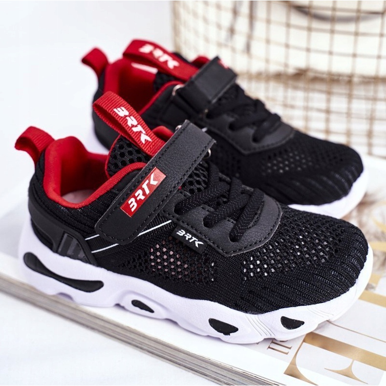 Bartek S.A. Dječje sportske cipele Bartek Black T-75214 / W35 crna 1