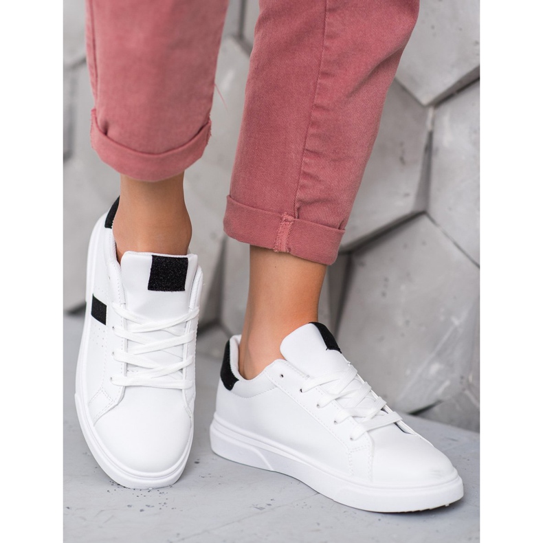 SHELOVET Sportske cipele sa sjajem bijela 1