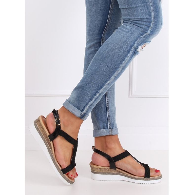 Crne sandale na crnom klinu L6629 Crna 1