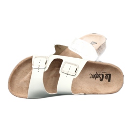 Lakirane anatomske bijele papuče Lee Cooper 1043-5 bijela 3