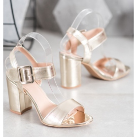 Small Swan Sandale na šanku s eko kožom zlatni 1