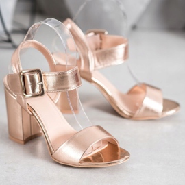 Small Swan Sandale na šanku s eko kožom zlatna 1