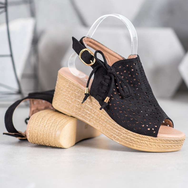 Small Swan Udobne ažur sandale crno 1