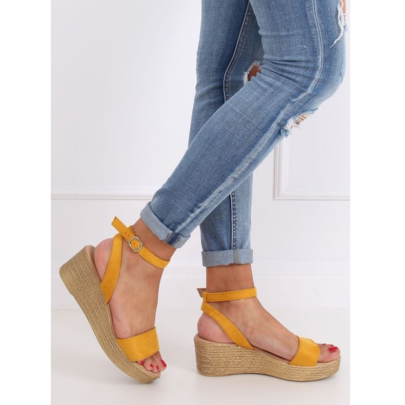 Sandale na klin med 019-18 Žuta žuta boja 1