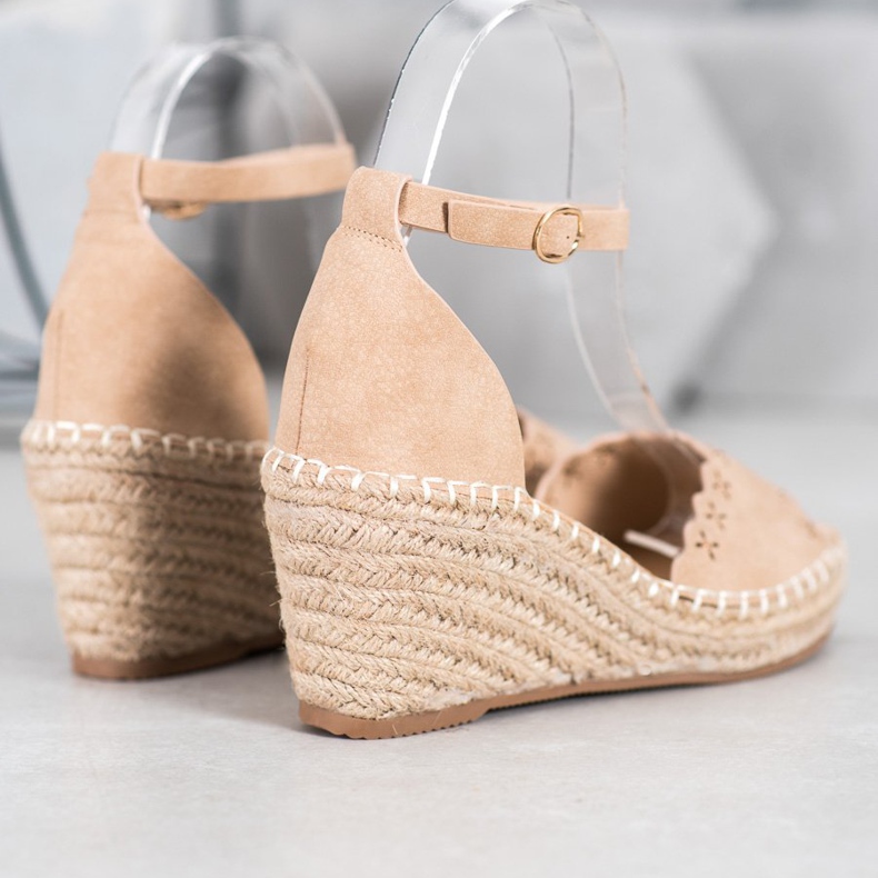 Evento Sandale s ažurnim uzorkom smeđa 2