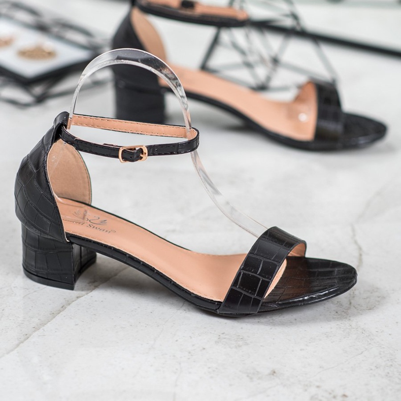 Small Swan Udobne sandale na niskom stupu crna 1