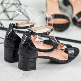 Small Swan Udobne sandale na niskom stupu crna 2