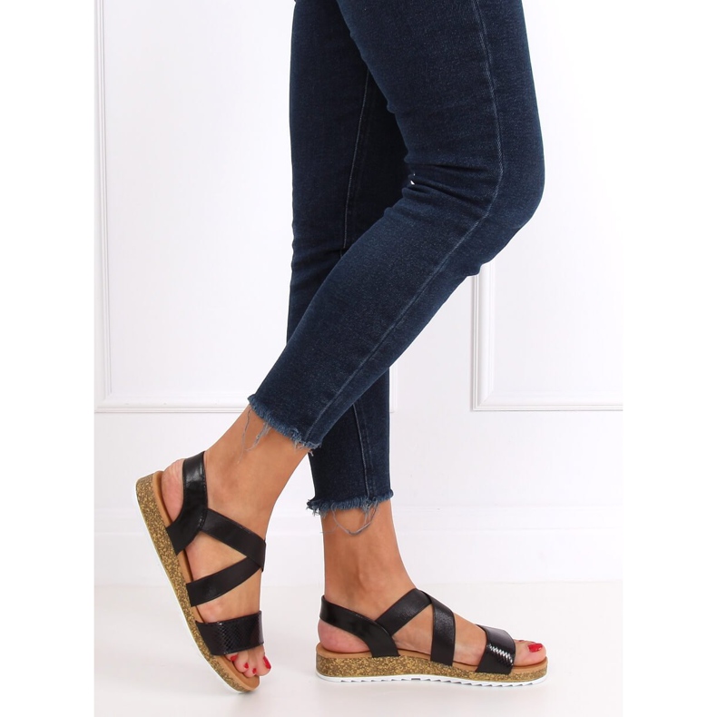 Crne ženske sandale AM042 Crne crno 1