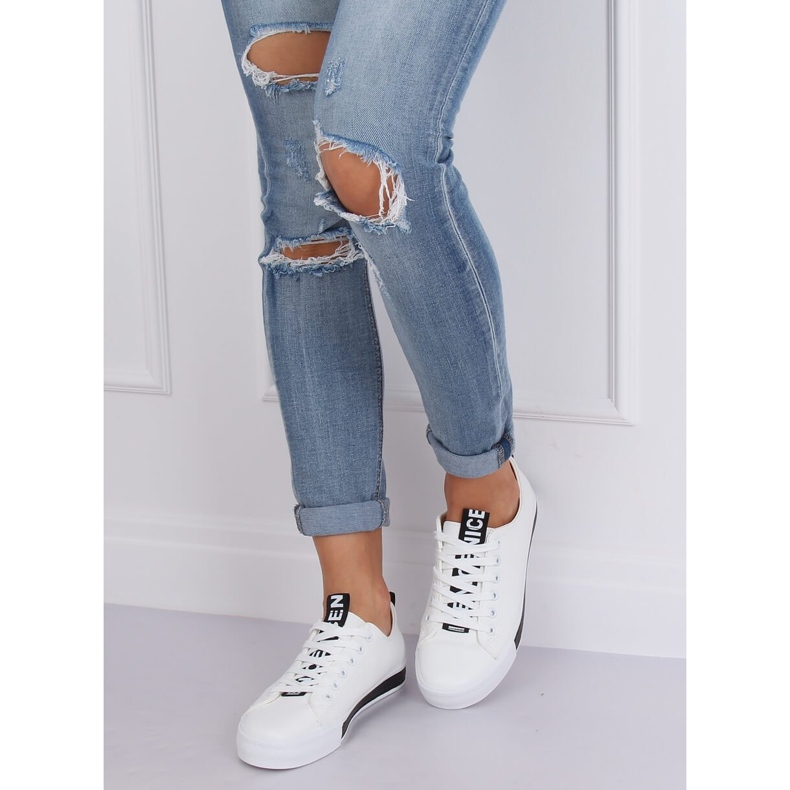 Bijele ženske tenisice CC-17 Black bijela crno 1