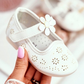 Apawwa Dječje balerinke na čičak Kwiatuszek White Flored bijela 2