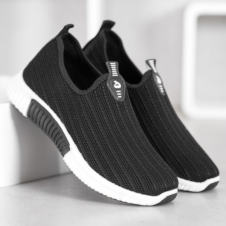 SHELOVET Ažurne sportske cipele crno 2