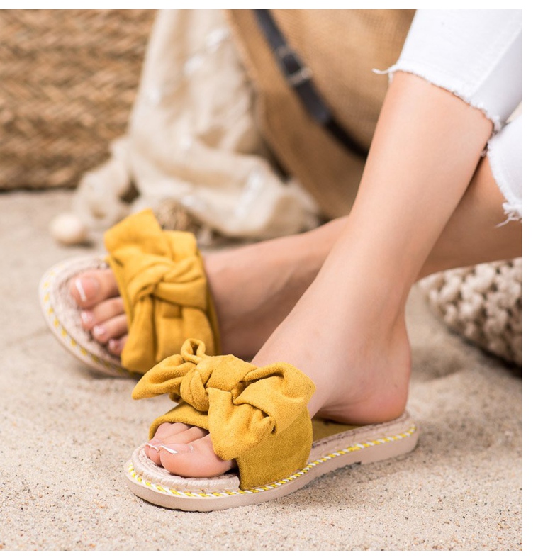 Anesia Paris Elegantne papuče od antilopa žuta boja 2