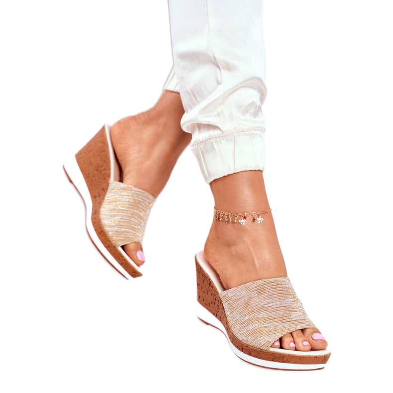 Ženske papuče na klin Sergio Leone Bež SK320 zlatni 4