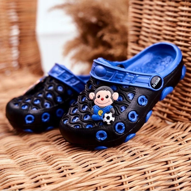 Dječje papuče Foam Crocs Black Monkey nogometaš crna plava 1