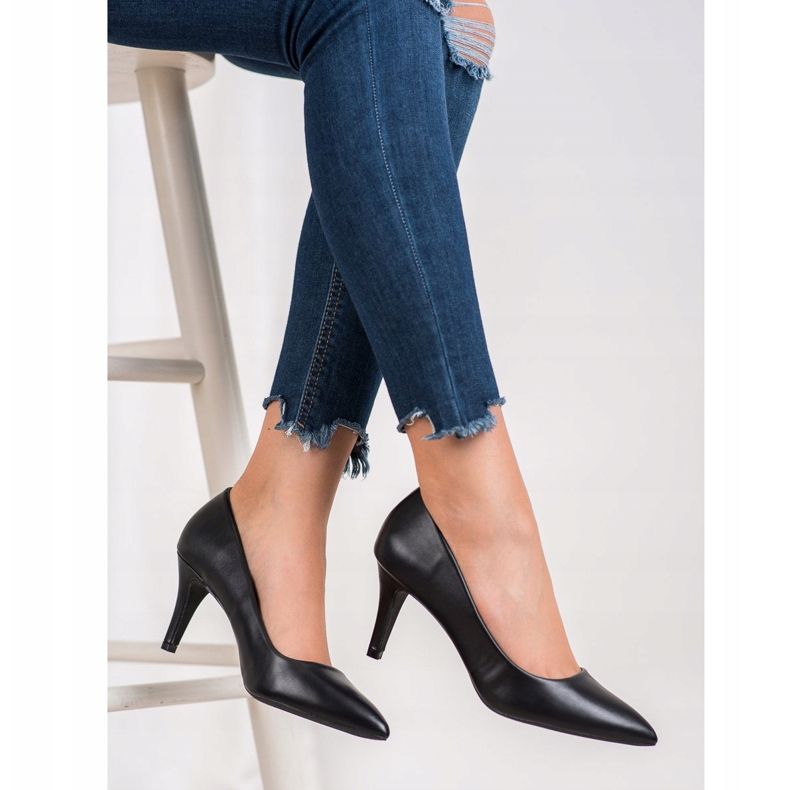 Gogo Pumpe s eko kožom crno 1