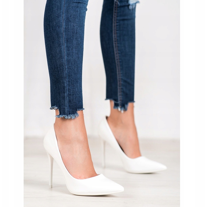 Small Swan Lakirane igle bijela 2