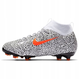 Nike nogometne cipele Mercurial Superfly 7 Academy CR7 FG / MG Jr CV3182-180 raznobojna bijela 2