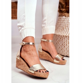 PS1 Ženske sandale na klin zlatne MarryMe zlatni 1