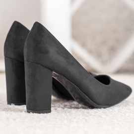 Small Swan Crne pumpe na stupu crna 1