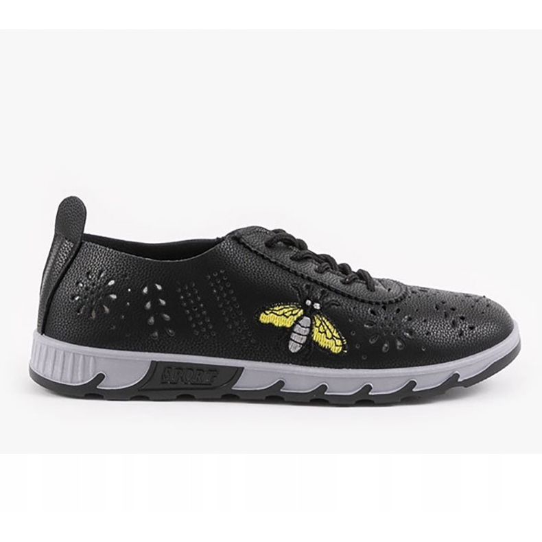 Crne ažurne tenisice s otiskom JH81171-3 crno 1