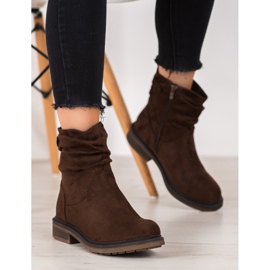 J. Star Tamno smeđi radnici smeđa 1