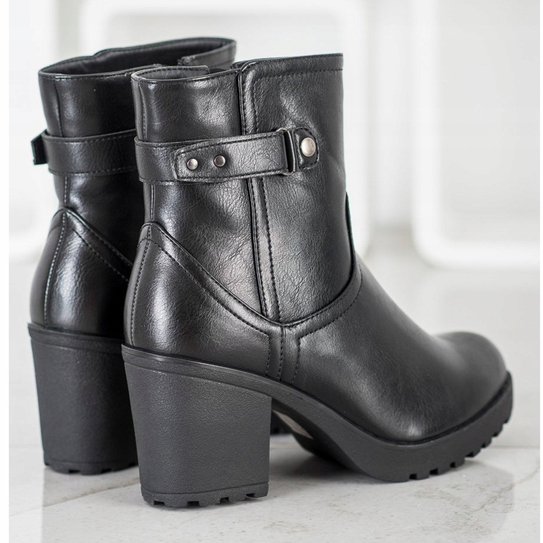 J. Star Tople čizme na postu crno 1