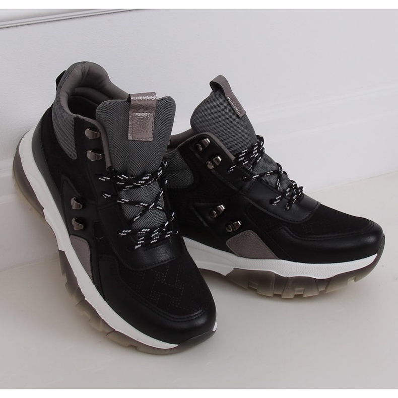 Crne gležnjače 2000-C03 Crna crno 2