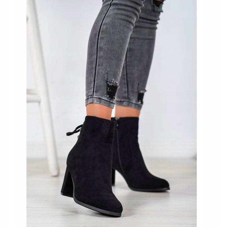 Vezane čizme na VINCEZA postu crno 2