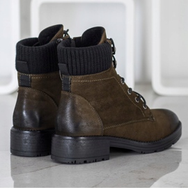 Ležerne VINCEZA hvatačice zelena 1