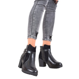 J. Star Udobne čizme na platformi crna 1