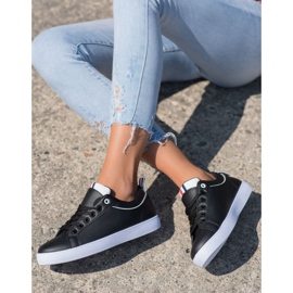 SHELOVET Elegantne tenisice s eko kožom crna 2