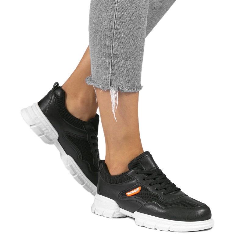 Crne moderne sportske cipele C051 crno 1