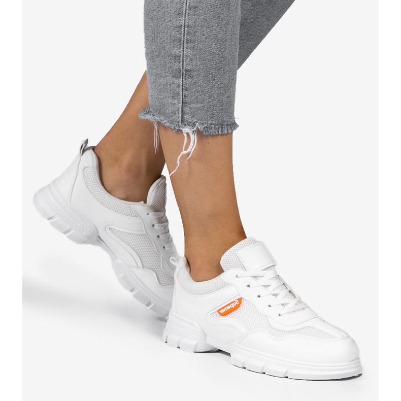 Modne bijele sportske cipele C051 bijela 1