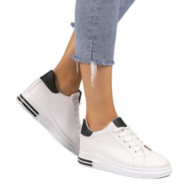 Bijele tenisice na klin tenisice 1061 bijela crna 1