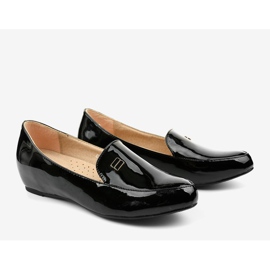 Crne lakirane mokasine na klinu C16 crna 2