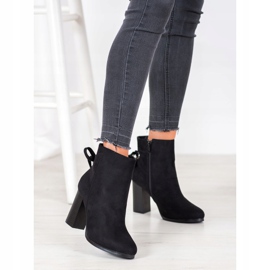 Goodin Čizme s ukrasnim uvezom crno 2