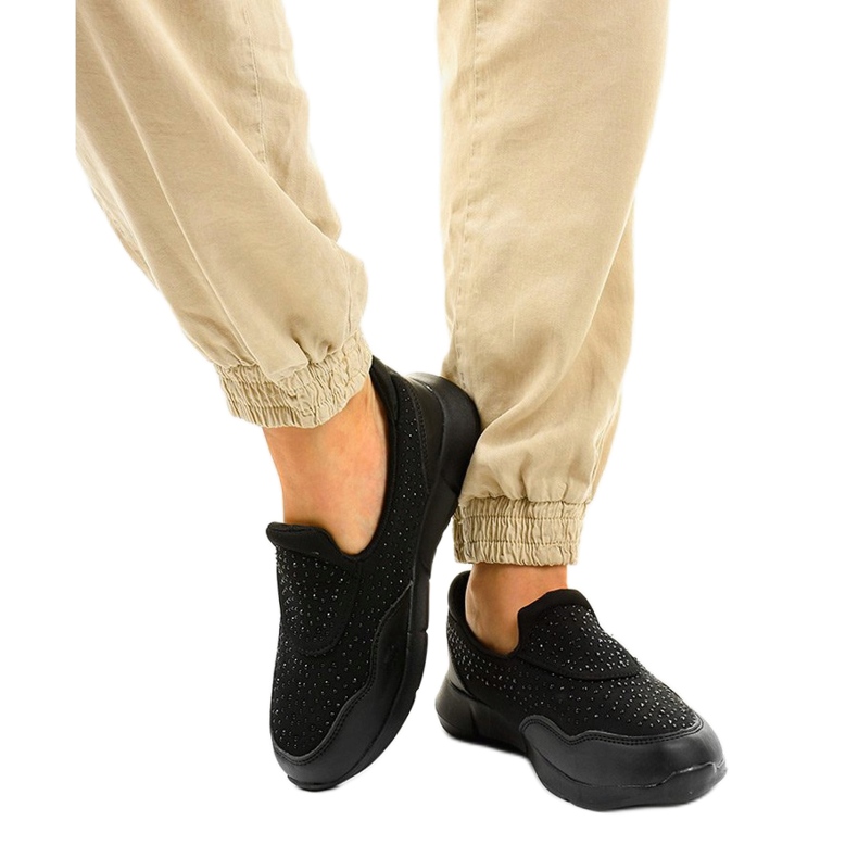 Crne B84 klizne sportske cipele crno 1