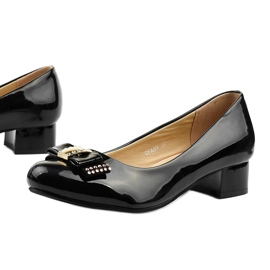 Crne lakirane crpke na stupu GFA89 crno 1