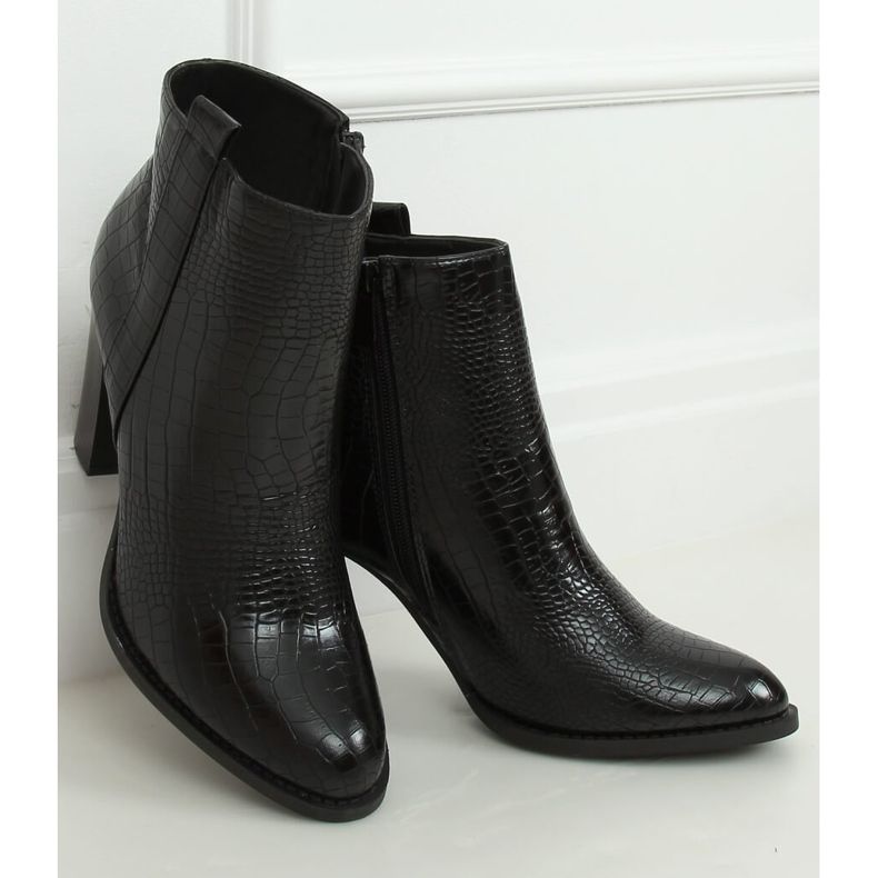 Crna Snakeskin high heels UK10 Black crno 1