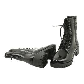 M.Daszyński Crni radnici Daszyński MR1813-31 crna 3