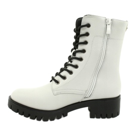 M.Daszyński Radnici iz sive drvne građe Daszyński MR1813-31 crna siva 1