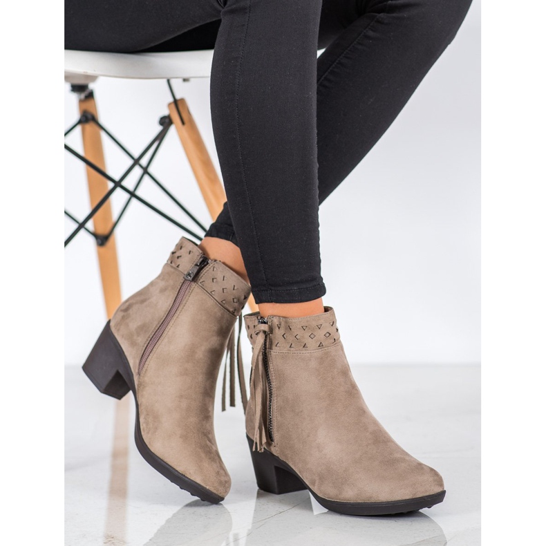 Kylie Bež čizme s resama 1